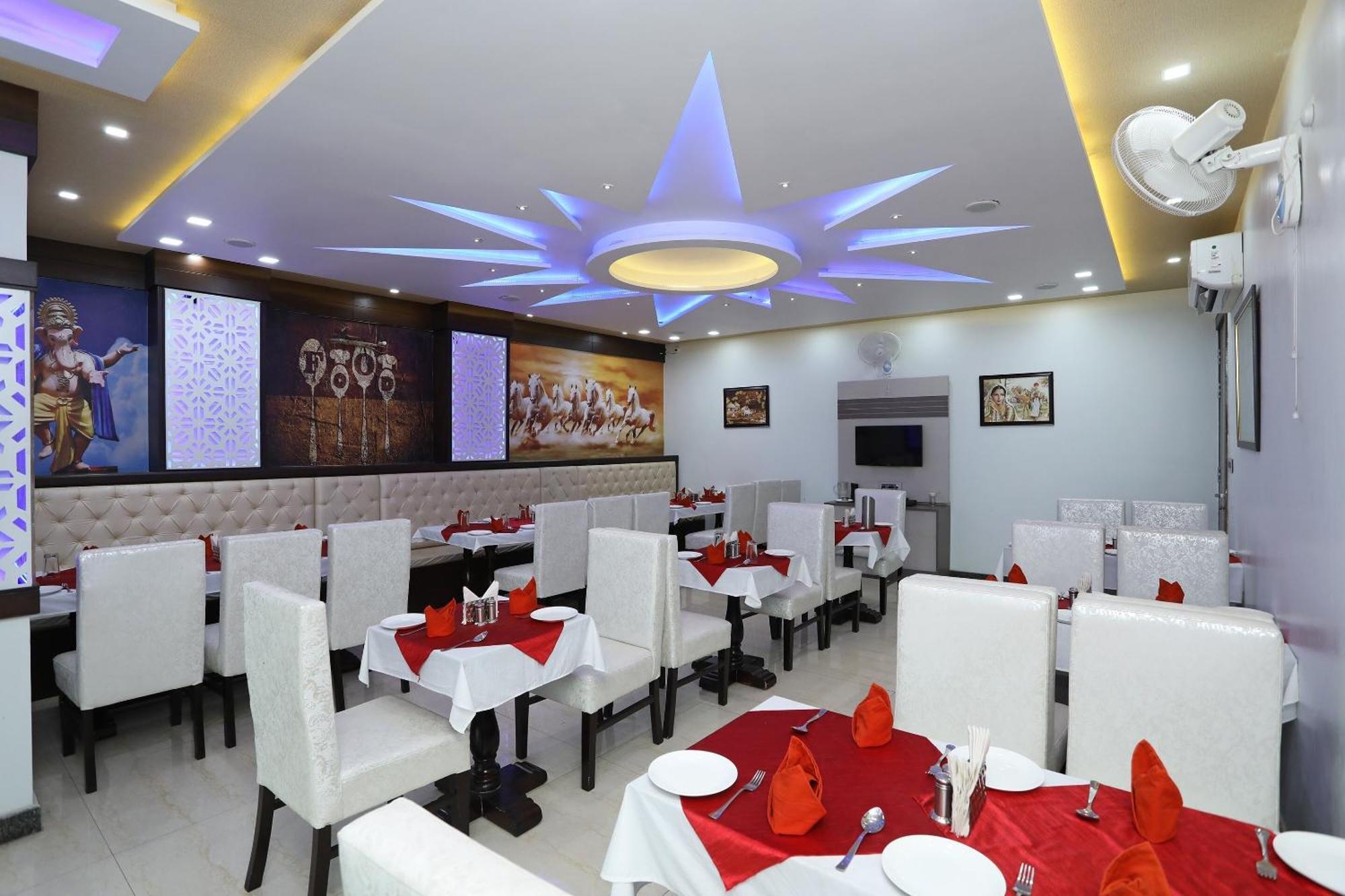 Oyo Hotel Vaishnavi Heritage Inn Agra  Exterior photo
